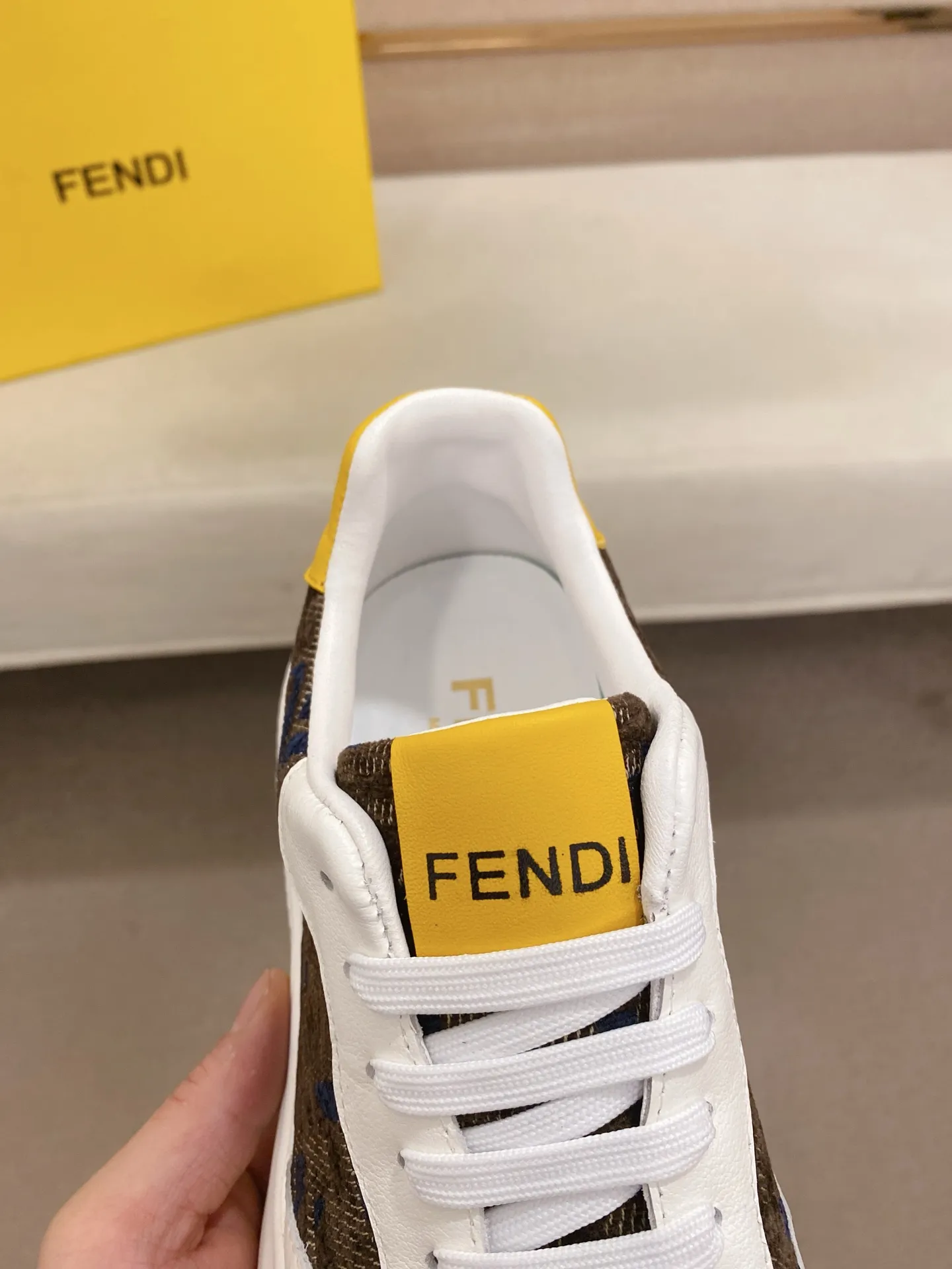 Men's shoes 💰 462💰 (fendi) New style 👊🏻 upper 🇮🇹 imported cowhide fabric 🇩🇪 lining imported sheepskin lining. The original outsole is molded to highlight the identity of every man, and the upper foot is elegant and stable🚶🏻🚶🏻The high-end custom counters reproduce the original version📯No matter the wind or rain, the shoe last remains unchanged and can withstand the verification of time🔍️,🔵 Size: 38-44
